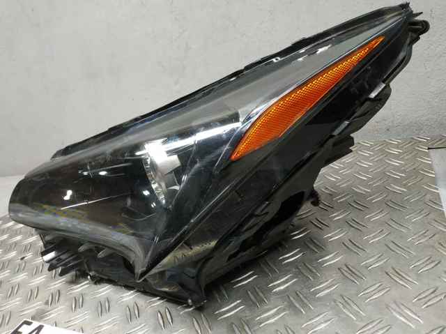 TOYOTA 8118578180 Фара левая в наличии Ровно