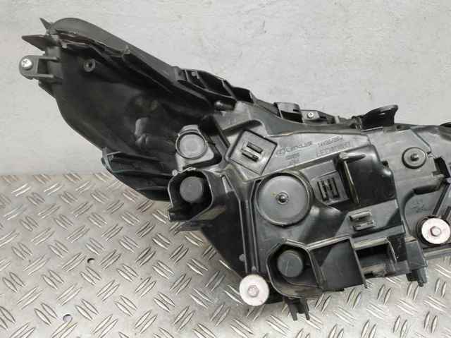 TOYOTA 8118578180 Левая фара в наличии Черкассы