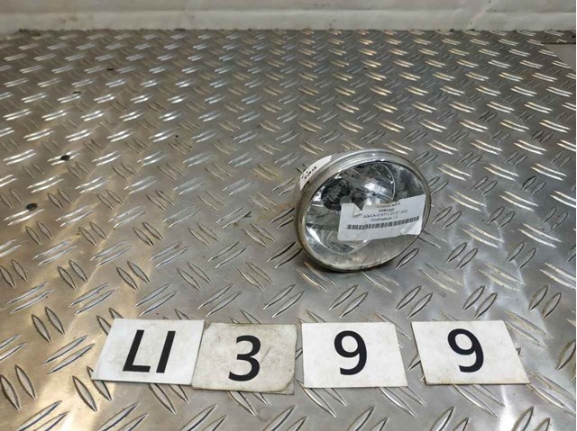 Фара противотуманная, левая Toyota Prius