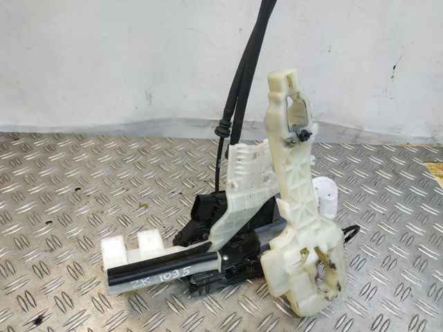 Замок двери водителя 81310D3010 HYUNDAI