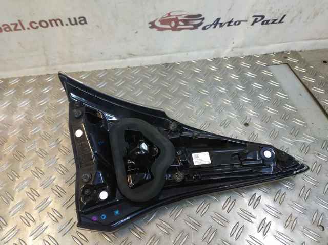 TOYOTA 8158042031 Фонарь задний правый внутренний в наличии Черкассы