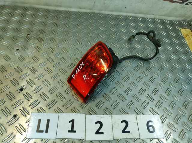 Правый отражатель бампера 8158060111 TOYOTA