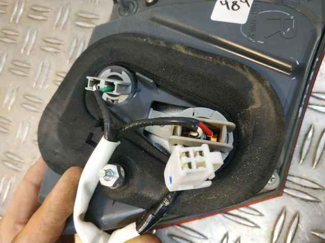 8158130331 TOYOTA Фонарь задний правый внутренний купить в Чернигов