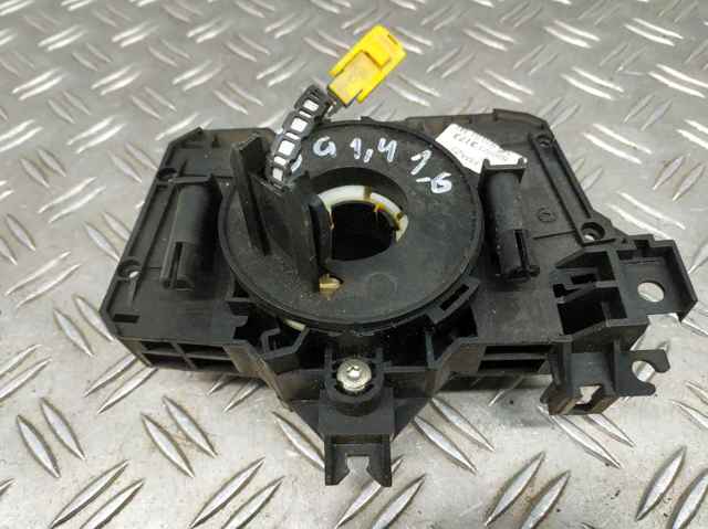 RENAULT 8200213173 Кольцо контактное, шлейф руля в наличии Днепр
