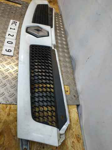 8200233765 Решетка радиатора купить Хмельницкий