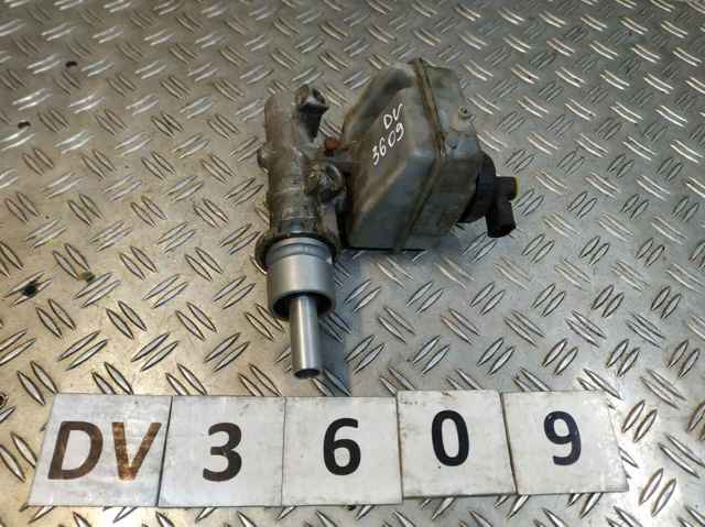 Бачок главного тормозного цилиндра 8200245034 RENAULT