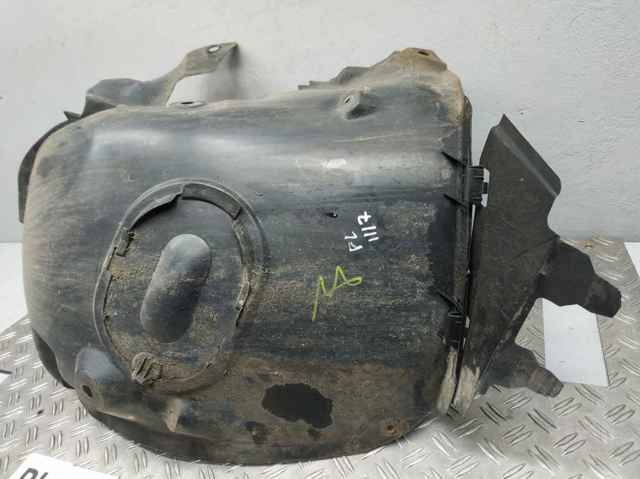RENAULT 8200415287 Подкрылок крыла переднего правый передний в наличии Ровно