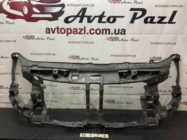 Кронштейн для радиатора 8200657209 RENAULT