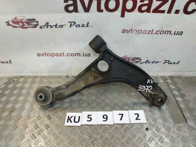 Передний нижний рычаг 8200688875 RENAULT