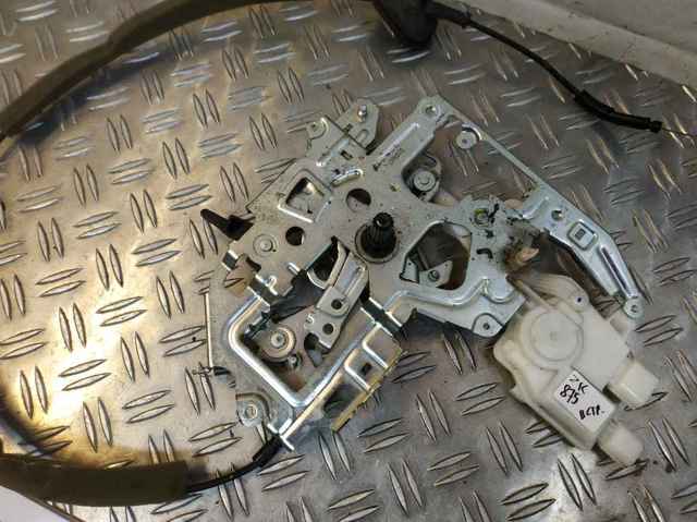 RENAULT 8200766631 Замок двери боковой сдвижной правой в наличии Черновцы