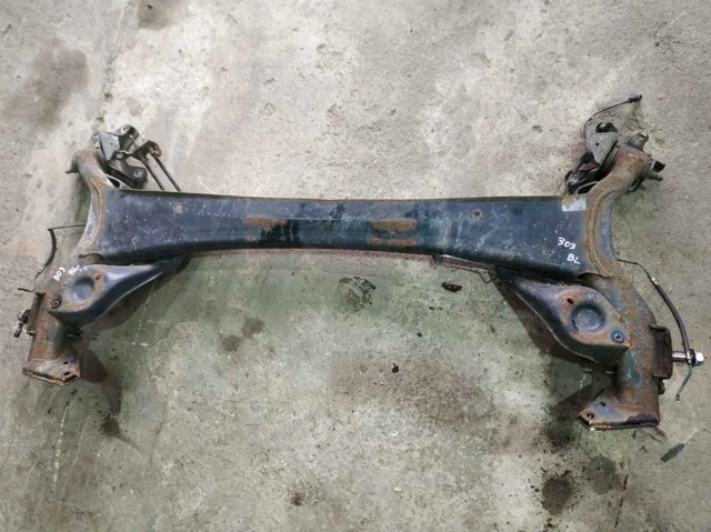 Балка задней подвески, подрамник 8200837564 RENAULT
