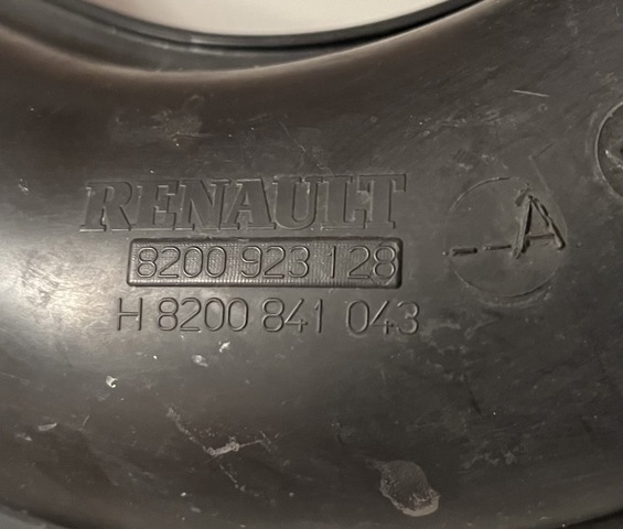 8200923128 RENAULT Патрубок воздушный купить в Ужгород