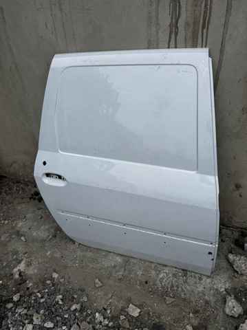 821006680R RENAULT Дверь фургона задняя распашная правая купить в Киев
