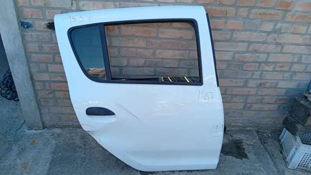 Дверь задняя в сборе 821006948R RENAULT