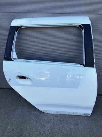 Задняя правая дверь 821009562R RENAULT