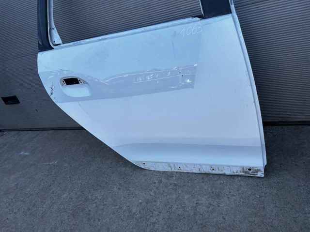 821009562R Дверь задняя правая купить Чернигов