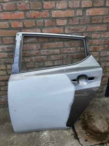 Дверь задняя, левая 821015SF0A NISSAN