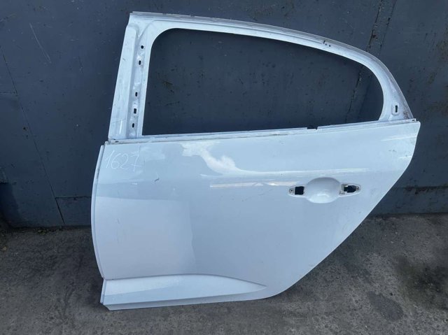 Дверь пассажирская задняя левая 821018343R RENAULT