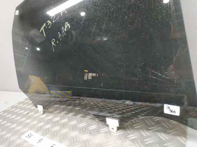 823004CA0B NISSAN Стекло двери задней правой купить в Каменское