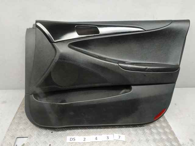 Обивка передней двери 823023S040RY HYUNDAI