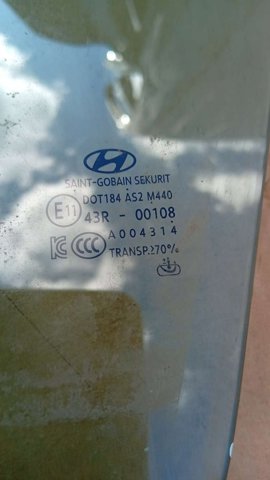 82410D7020 Стекло двери передней левой купить Одесса