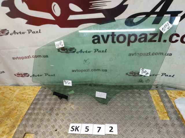 Окно (передней двери) двери 82410F1000 HYUNDAI