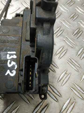 825020033R RENAULT Замок двери задней правой купить в Ирпень
