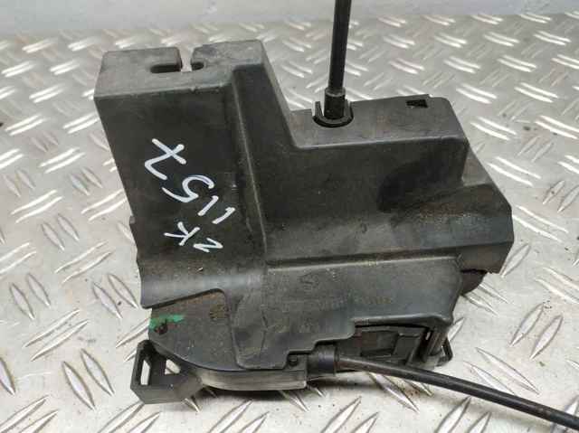 Замок двери задней левой 825030024R RENAULT