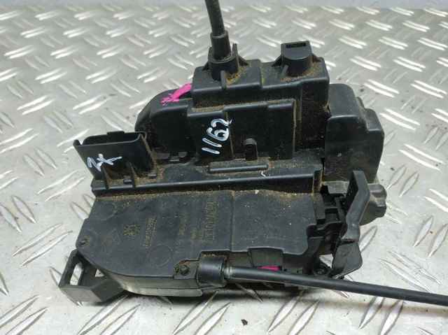 Замок двери задней левой 825030574R RENAULT
