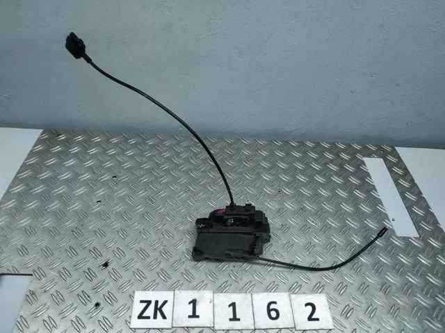 825030574R RENAULT Замок двери задней левой купить в Ровно