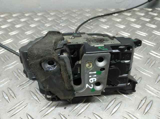 825030574R RENAULT Замок двери задней левой купить в Житомир