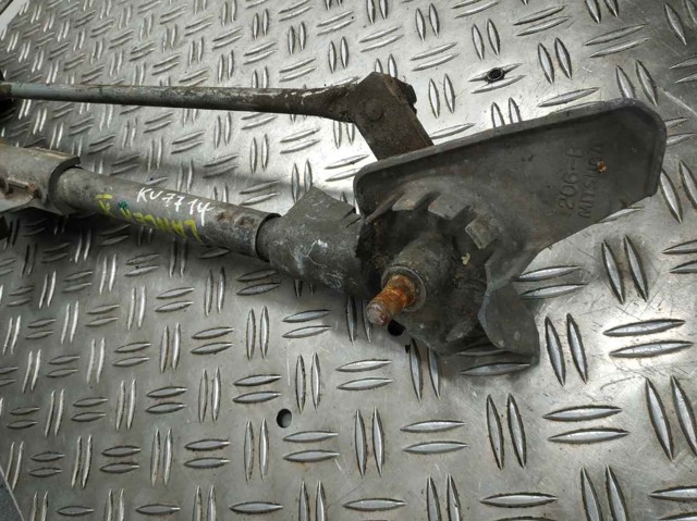 Трапеция щеток лобового стекла 8251A032 MITSUBISHI