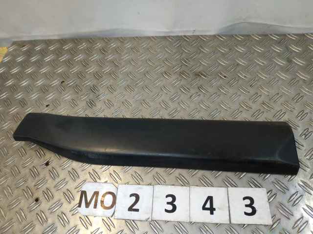 Накладка задней левой двери, нижняя 82877JG00A NISSAN