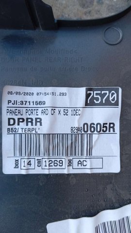 829A00605R Обшивка (облицовка) внутренняя двери задней правой купить Сумы