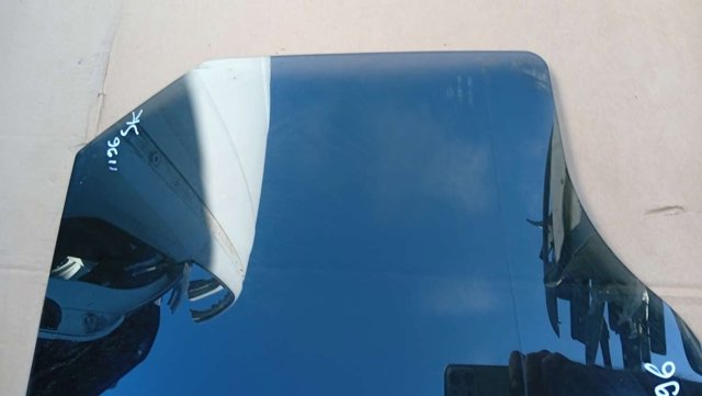 HYUNDAI 834112P000 Стекло двери задней левой в наличии Житомир