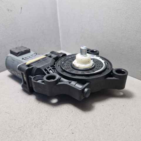 HYUNDAI 834502W000 Мотор стеклоподъемника двери задней левой в наличии Ирпень
