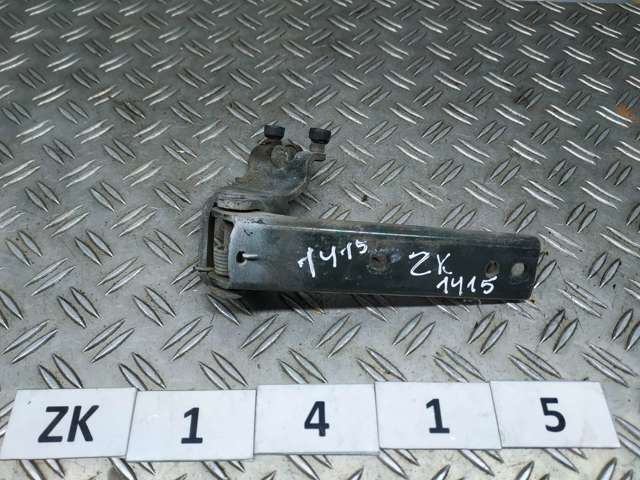 Ролик двери боковой правый центральный 839504A000 HYUNDAI