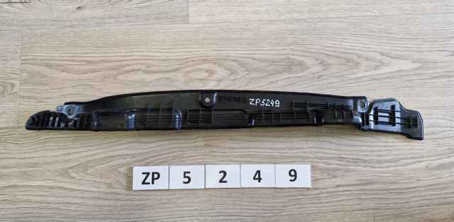 Уплотнитель крыла 84141J9000 HYUNDAI