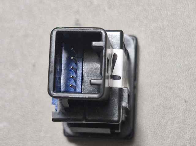 84255F4010 TOYOTA купить в Полтава