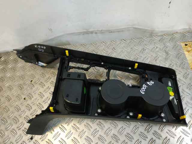 84651C2001 HYUNDAI купить в Ужгород