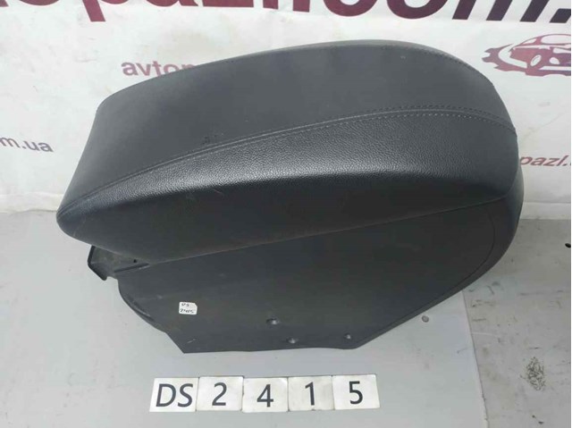 Крышка подлокотника 846603S100RY HYUNDAI