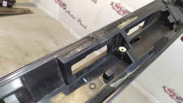 848102248R Молдинг двери багажника купить Каменское