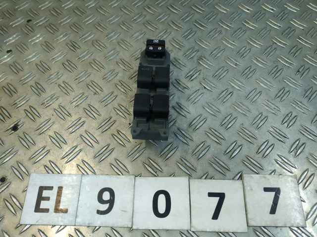 Кнопки переднего левого стеклоподъёмника 8482006100 TOYOTA