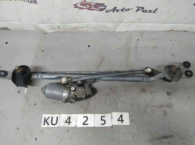 Мотор стеклоочистителя стекла (трапеции) 851100T010 TOYOTA