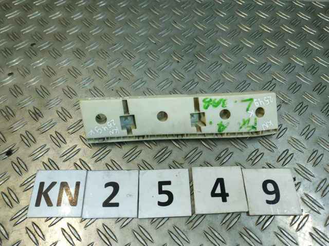 Кронштейн бампера заднего, внешний левый 852271CA0A NISSAN