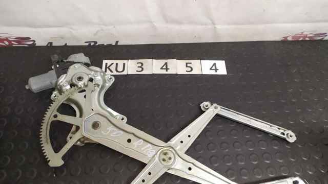 Мотор стеклоподъемника двери передней, правой 8571042120 TOYOTA