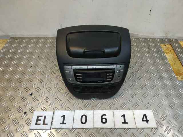 Магнитола (радио AM/FM) 86120YV010 TOYOTA