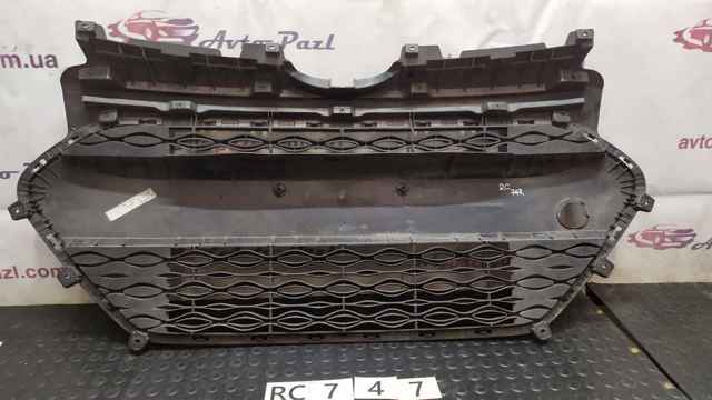 86569B9000 HYUNDAI Решетка бампера переднего центральная купить в Павлоград