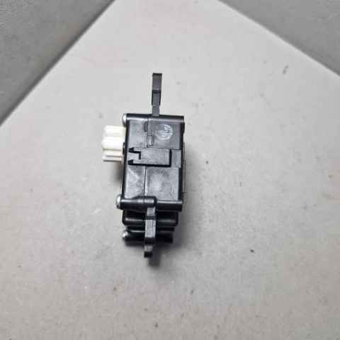 8710650390 TOYOTA Привод заслонки печки купить в Павлоград