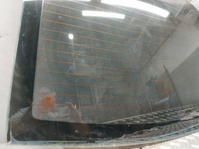 HYUNDAI 871103K000 Стекло заднее в наличии Киев